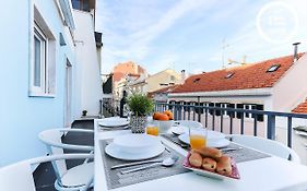 Estrela Terrace by Homing